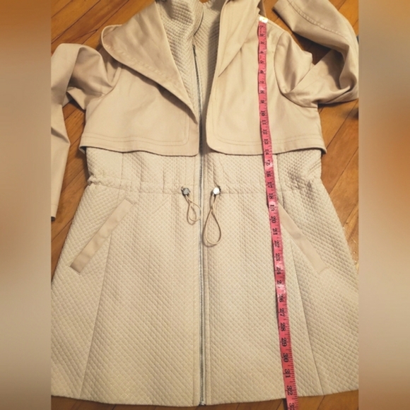 Soia & Kyo Enora jacket. Spring. Quilted parts. Hood. Cream/tan Size L. - Picture 12 of 16